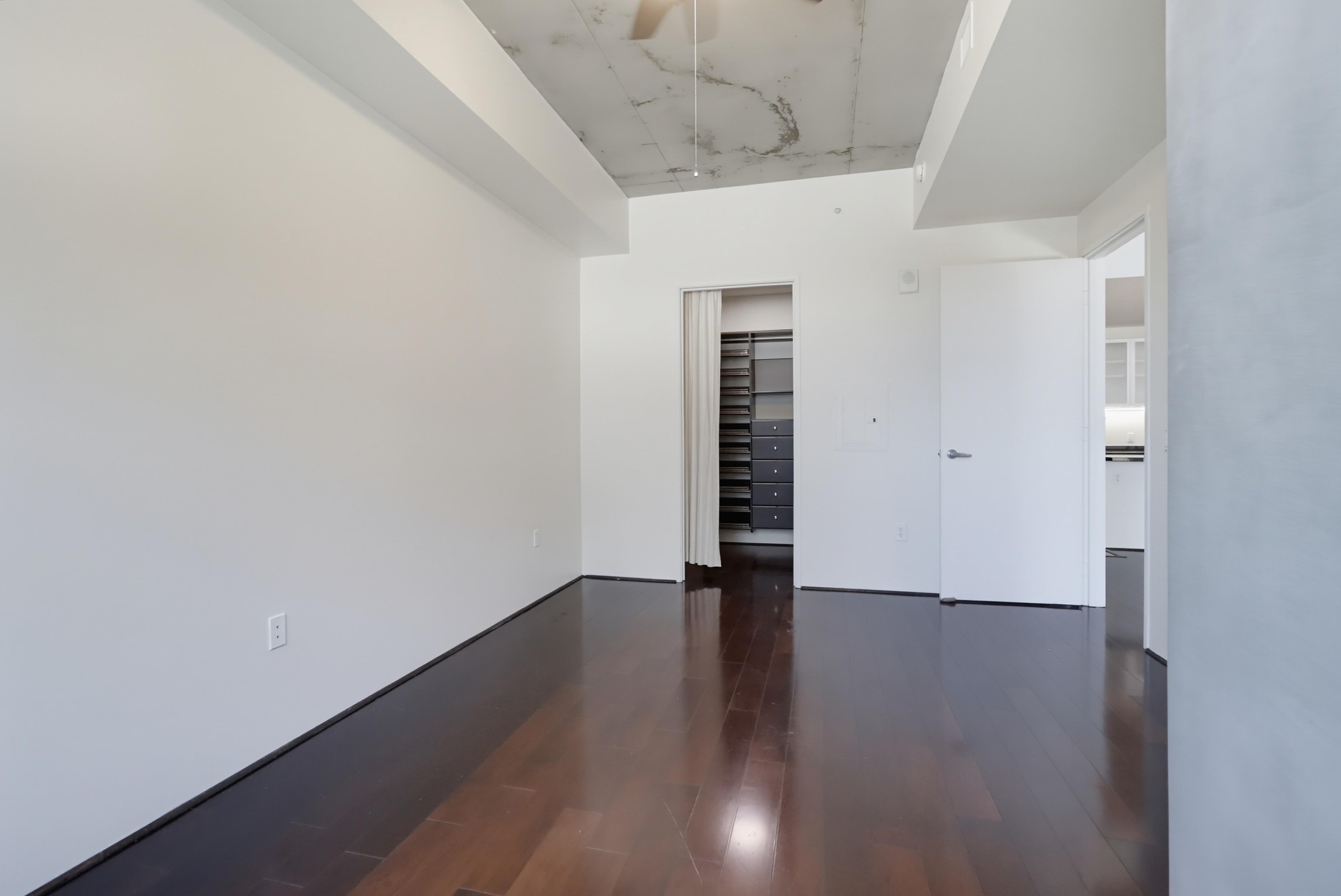 Virtual tour photo 24 of 34 for 1494 Union St Unit 407