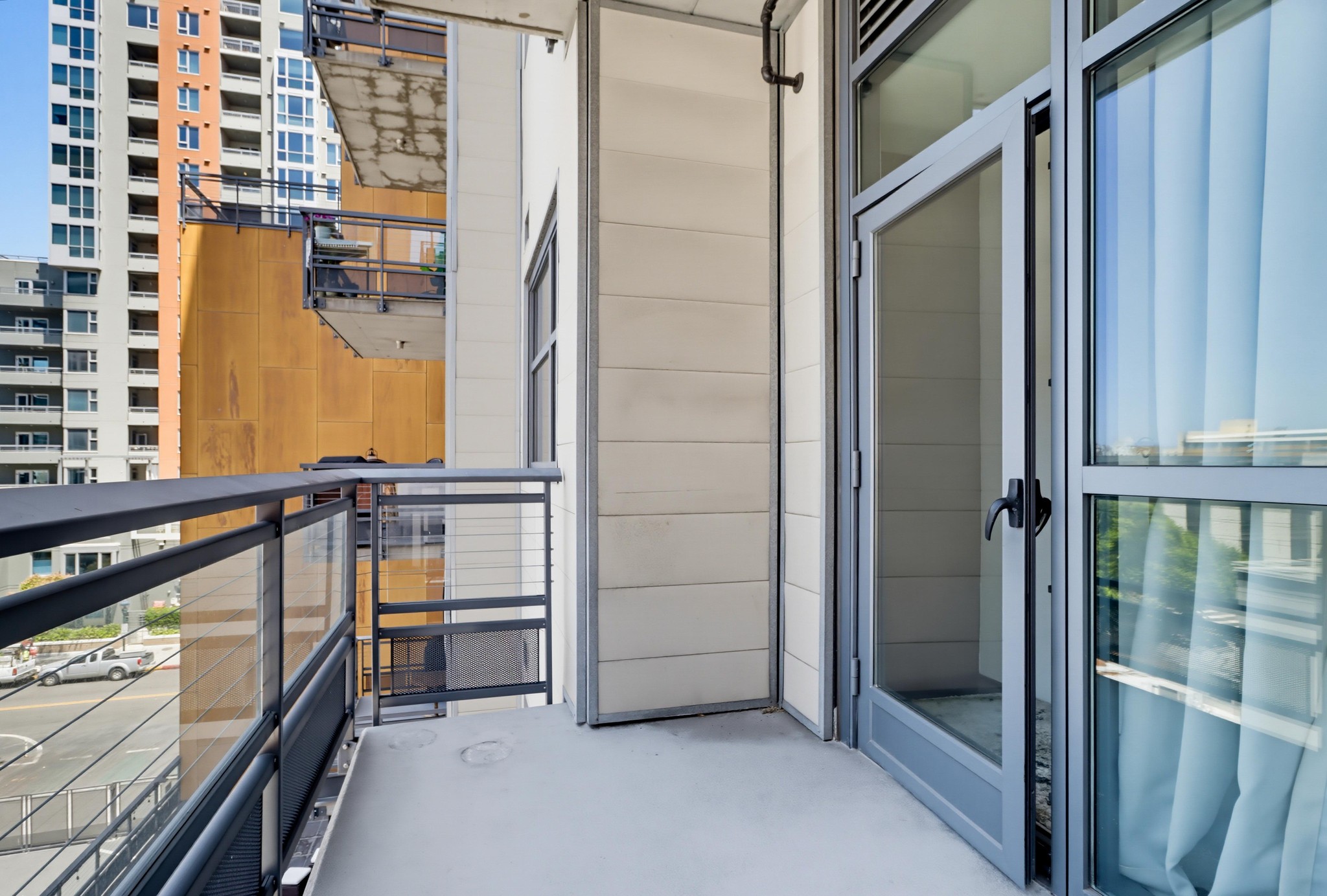 Virtual tour photo 31 of 34 for 1494 Union St Unit 407