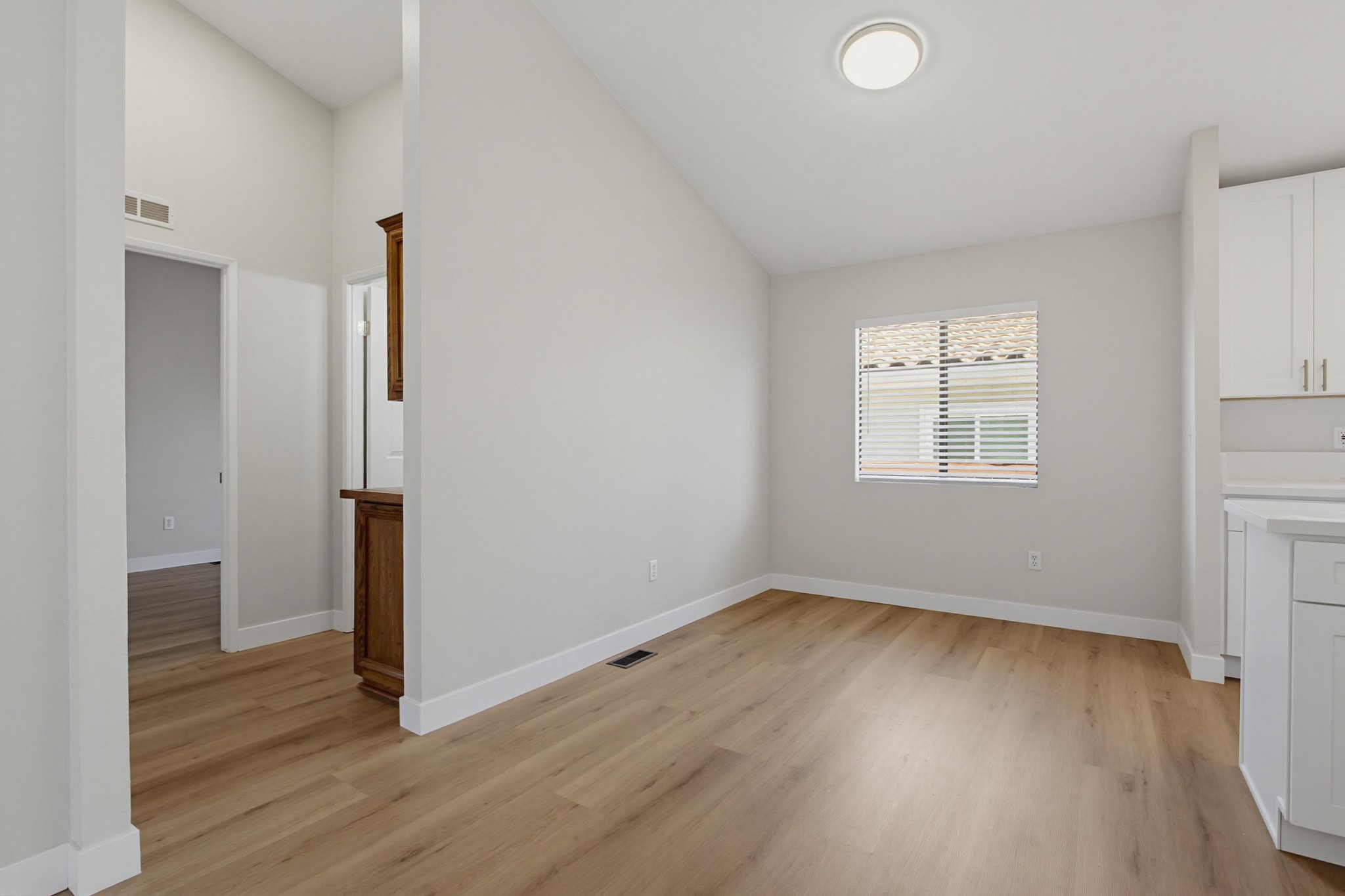 Virtual tour photo 12 of 45 for 14955 Av. Venusto UNIT 86