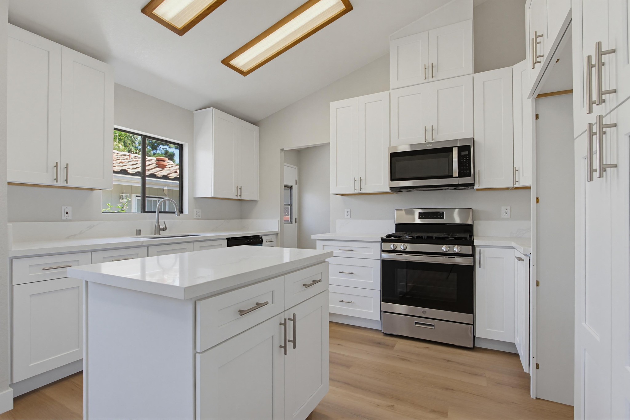 Virtual tour photo 13 of 45 for 14955 Av. Venusto UNIT 86