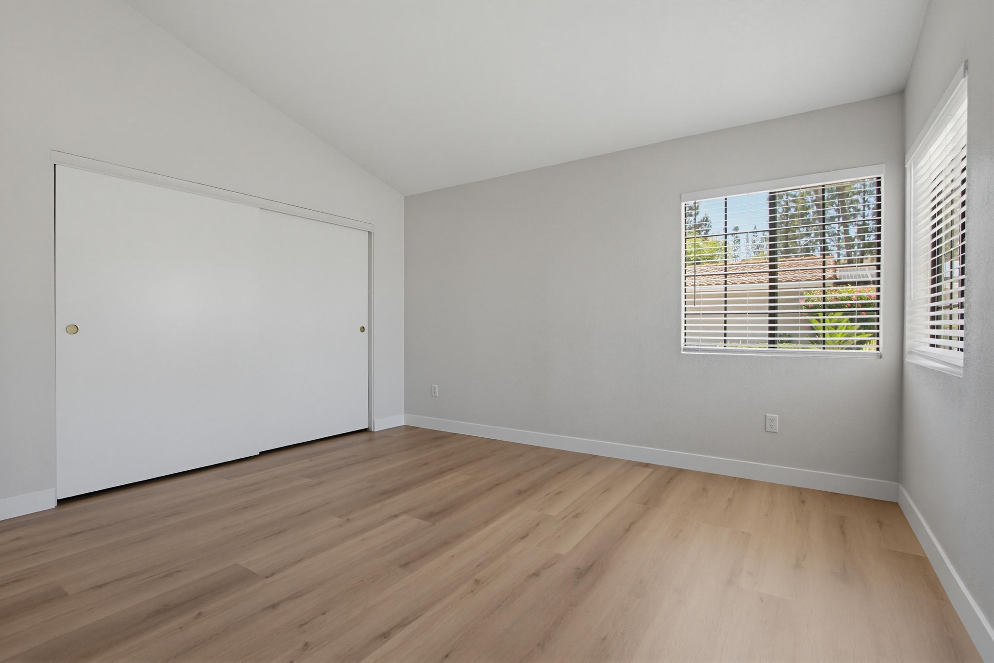 Virtual tour photo 35 of 45 for 14955 Av. Venusto UNIT 86