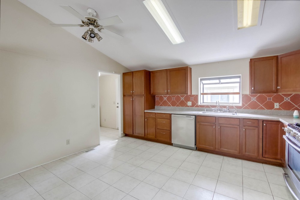 Virtual tour photo 10 of 36 for 14955 Avenida Venusto