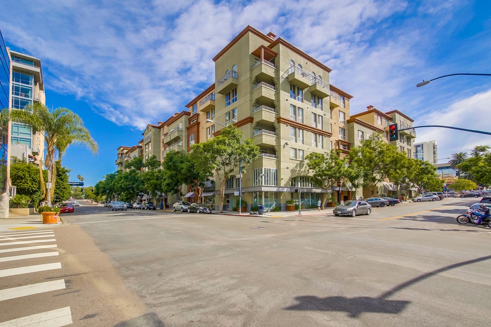 Virtual tour photo 4 of 39 for 1501 Front St #344