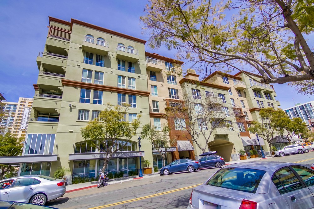 Virtual tour photo 4 of 33 for 1501 Front St UNIT 502