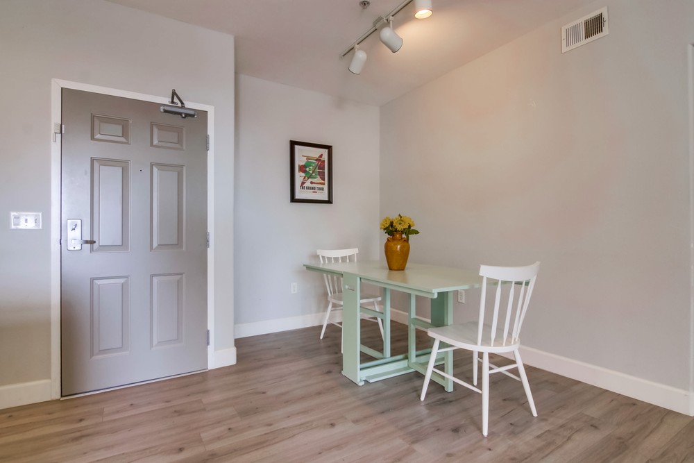Virtual tour photo 12 of 33 for 1501 Front St UNIT 502