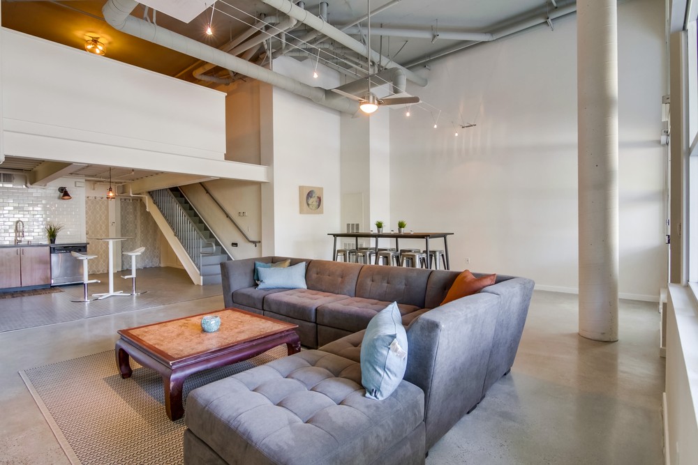 Virtual tour photo 8 of 41 for 1501 Front Street