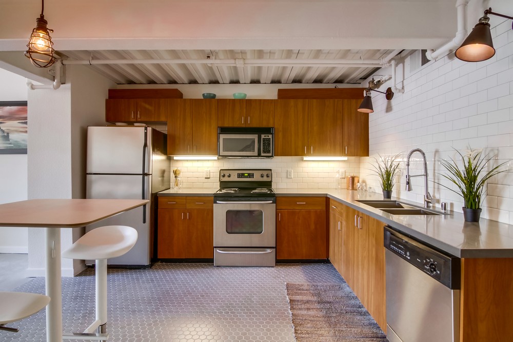 Virtual tour photo 20 of 41 for 1501 Front Street