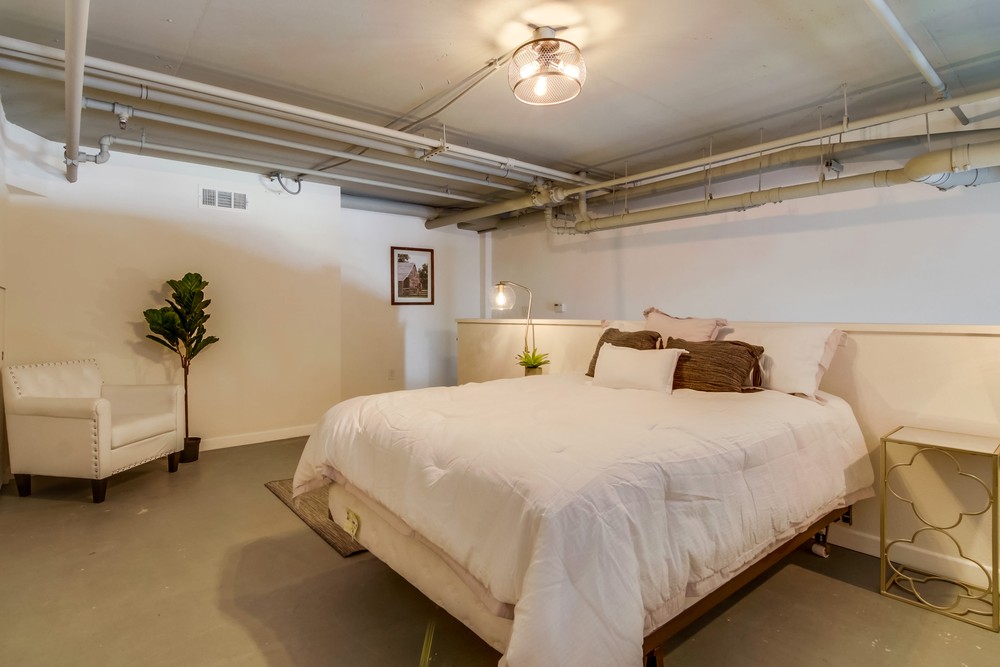 Virtual tour photo 31 of 41 for 1501 Front Street