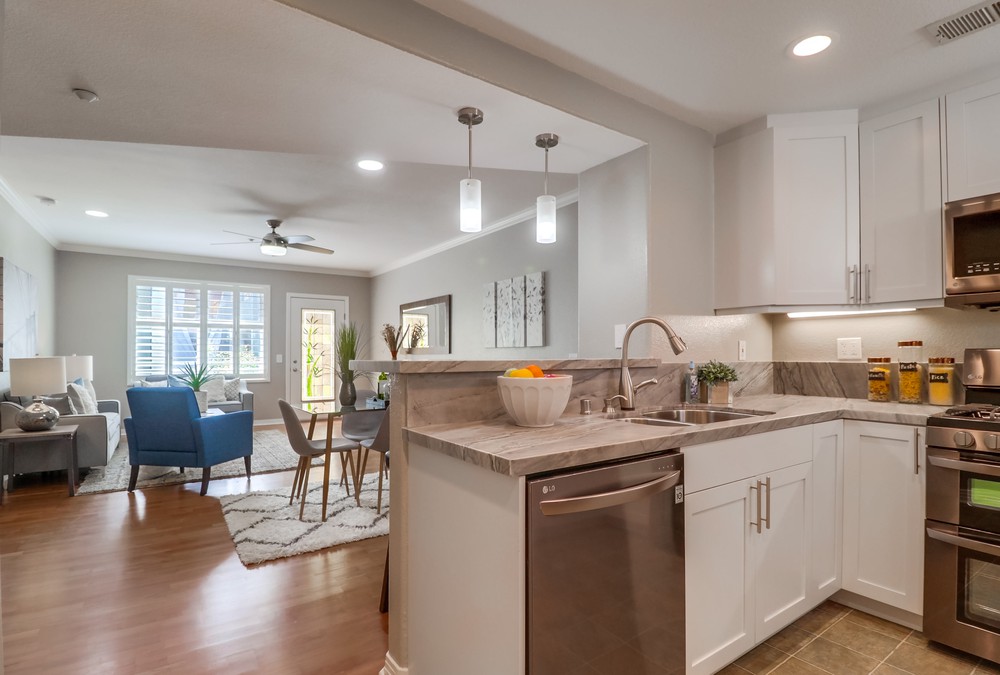 Virtual tour photo 18 of 64 for 1501 India St