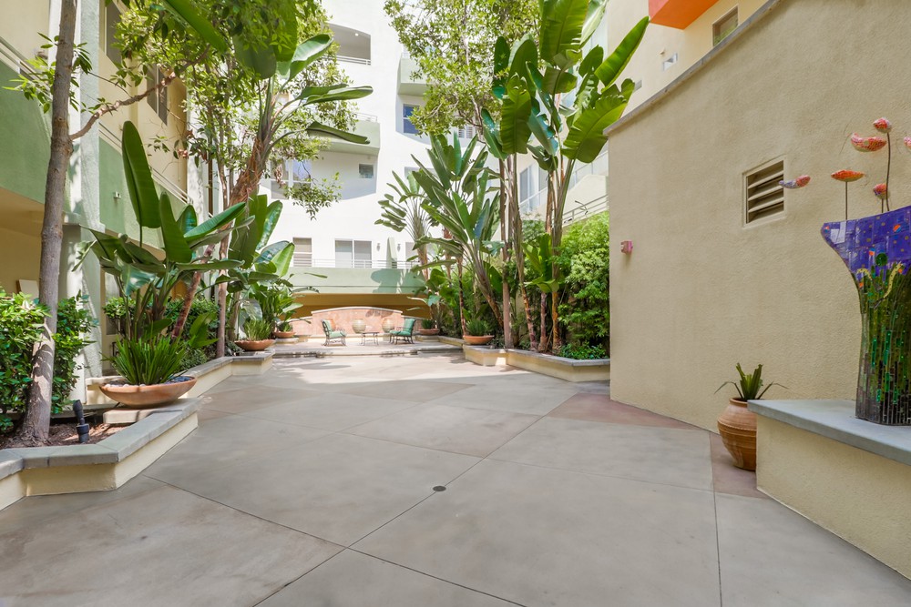 Virtual tour photo 44 of 64 for 1501 India St