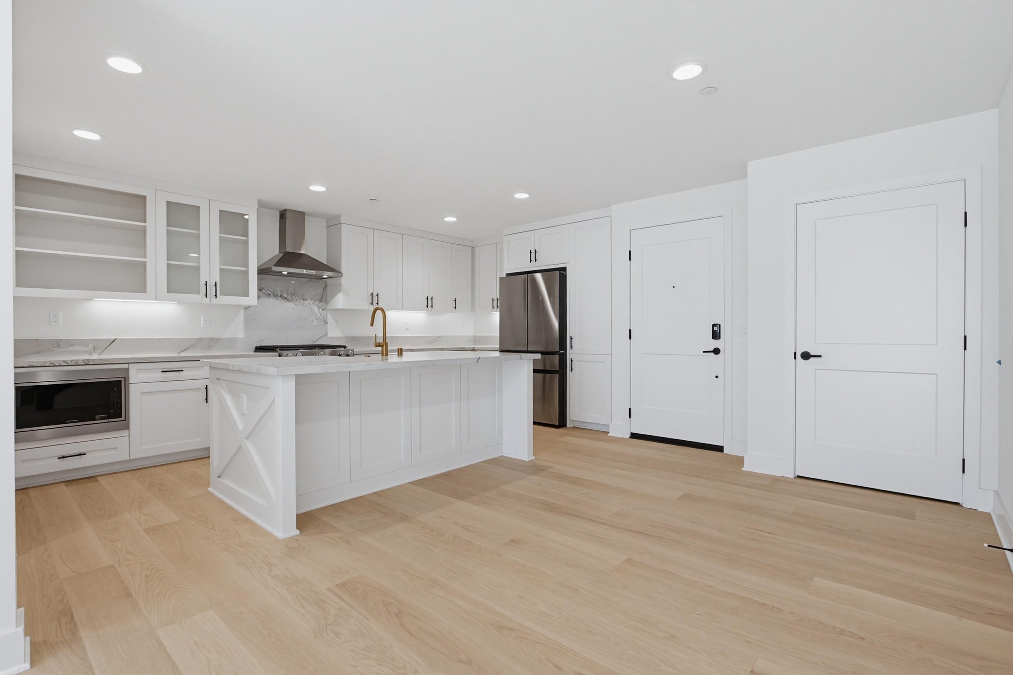 Virtual tour photo 6 of 70 for 1502 Livorno Pl #207