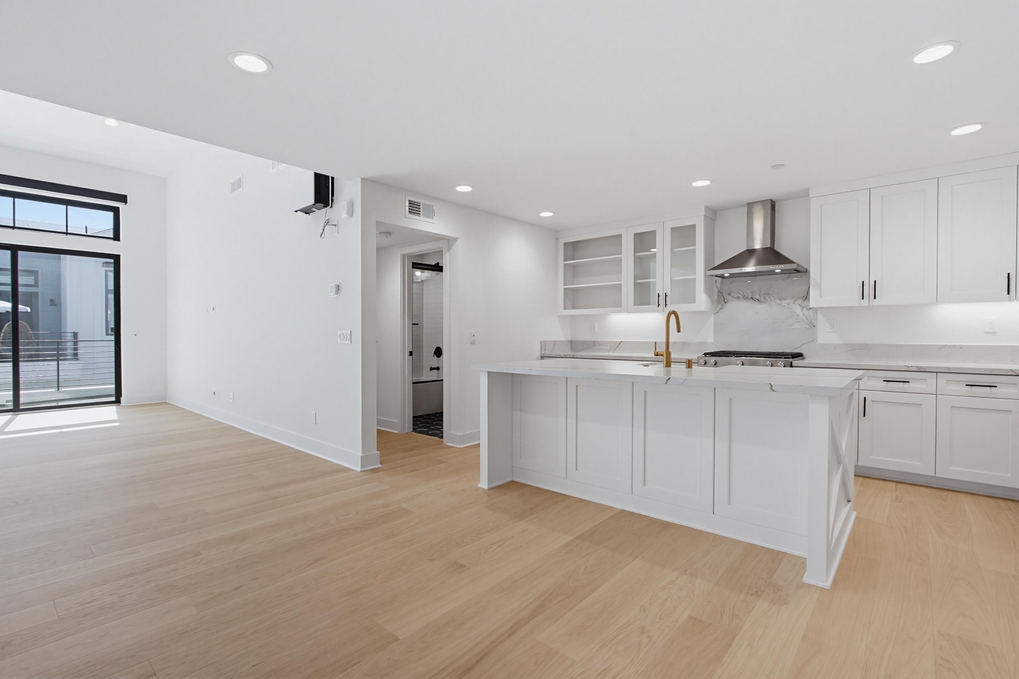 Virtual tour photo 7 of 70 for 1502 Livorno Pl #207