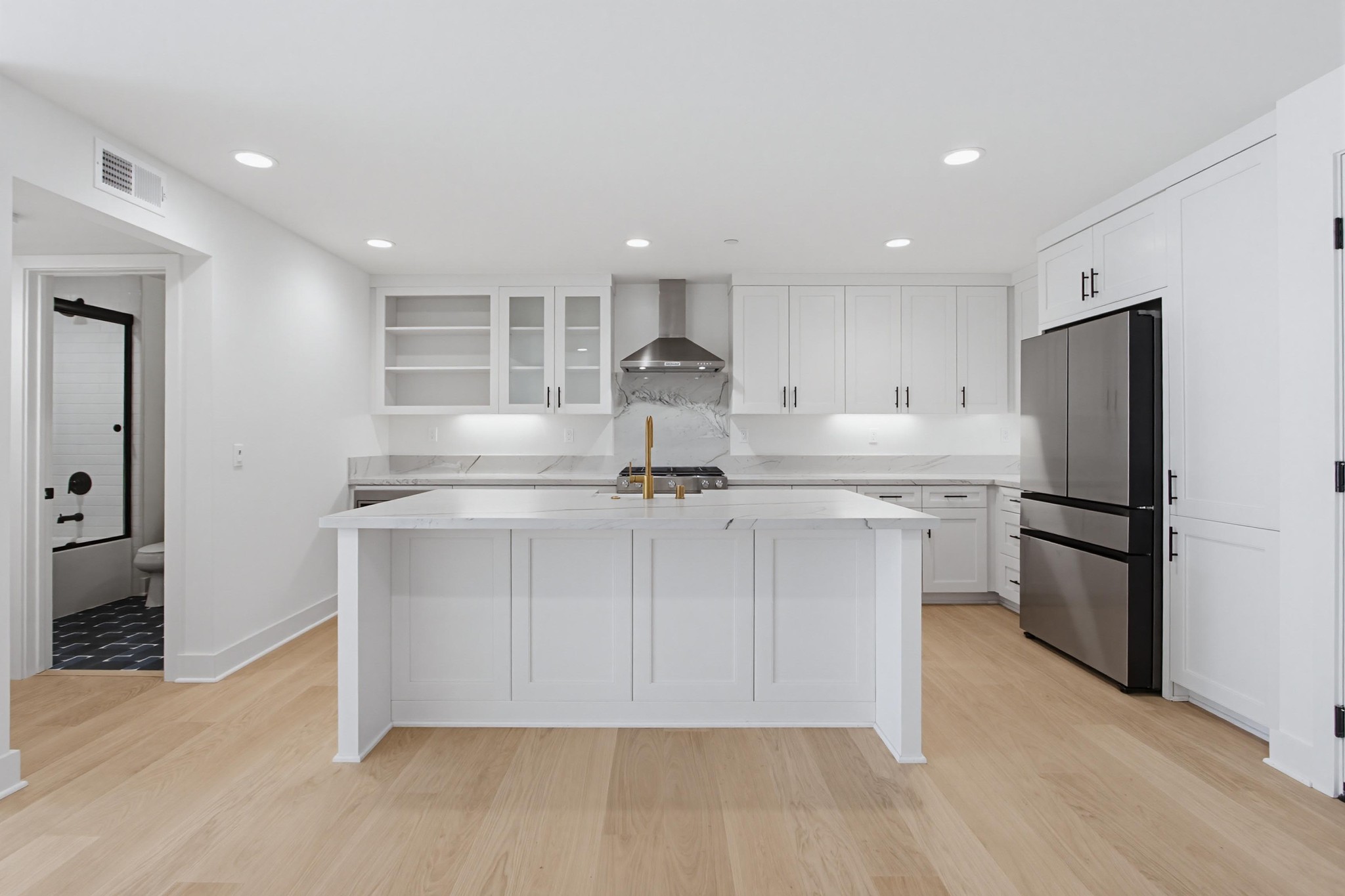 Virtual tour photo 8 of 70 for 1502 Livorno Pl #207