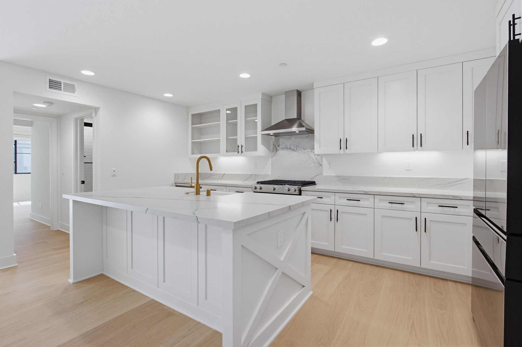 Virtual tour photo 12 of 70 for 1502 Livorno Pl #207
