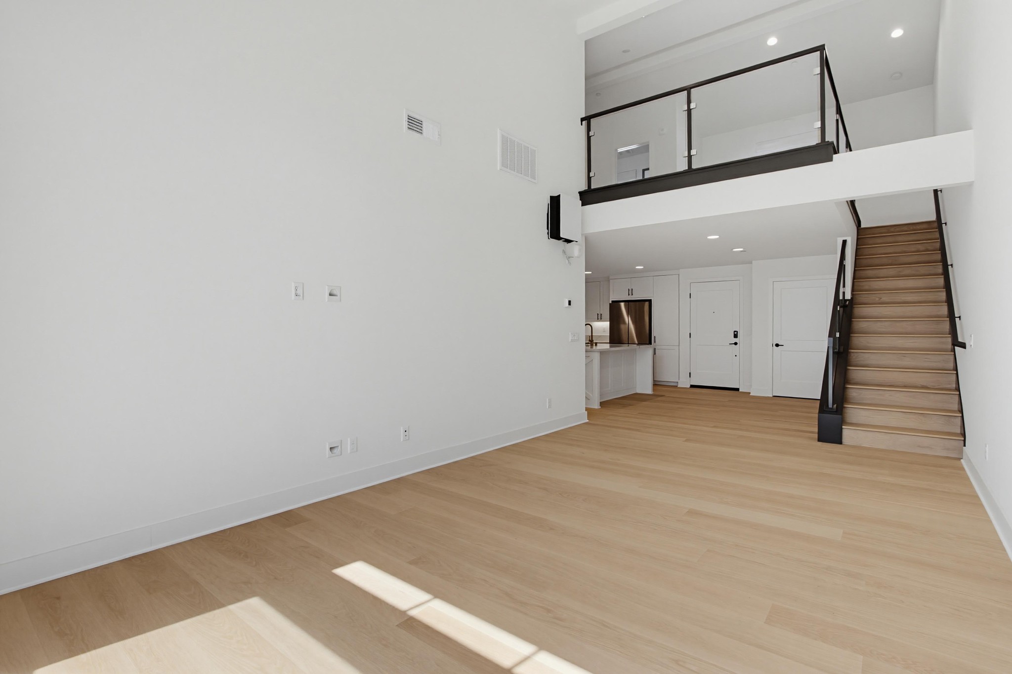 Virtual tour photo 20 of 70 for 1502 Livorno Pl #207