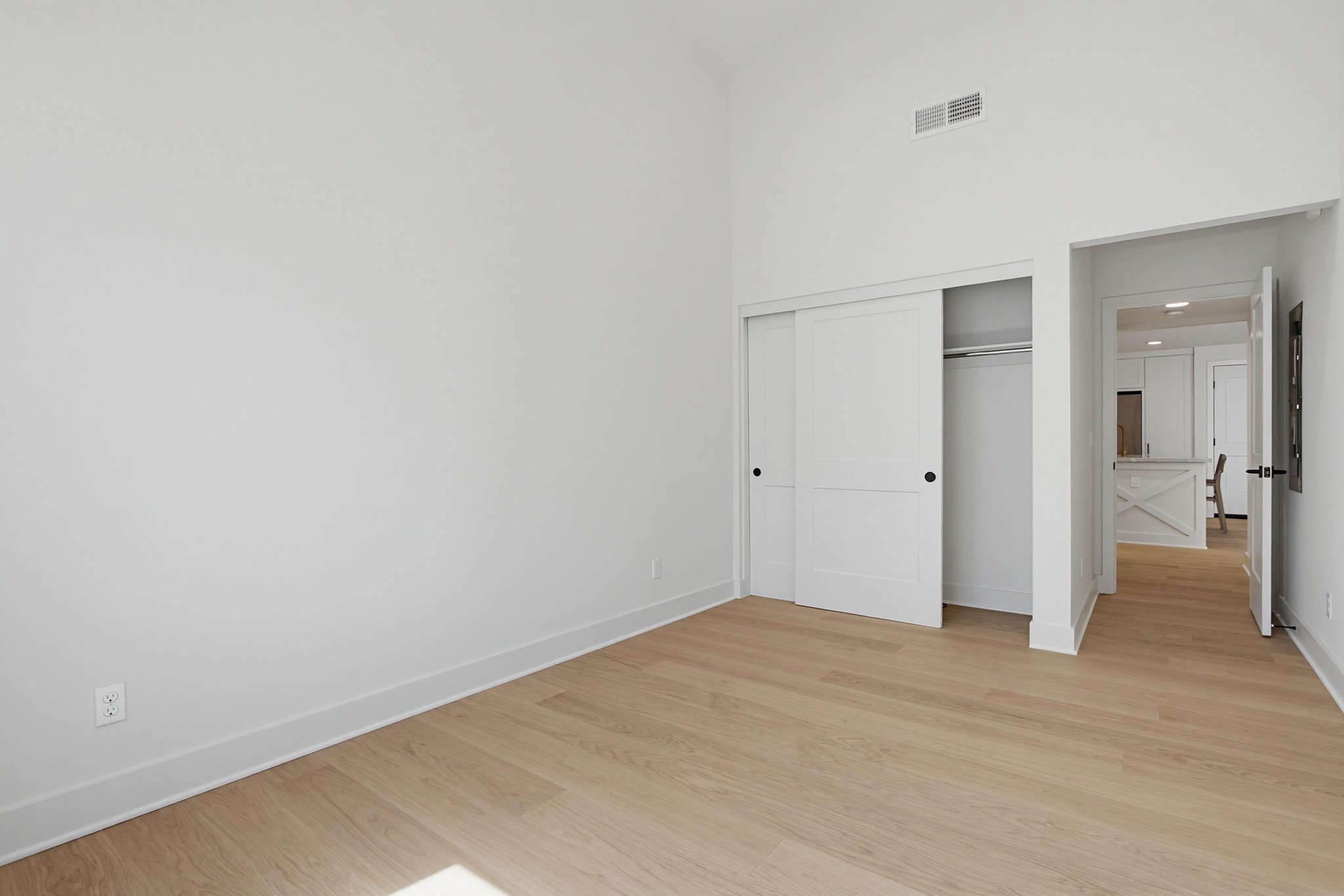 Virtual tour photo 27 of 70 for 1502 Livorno Pl #207