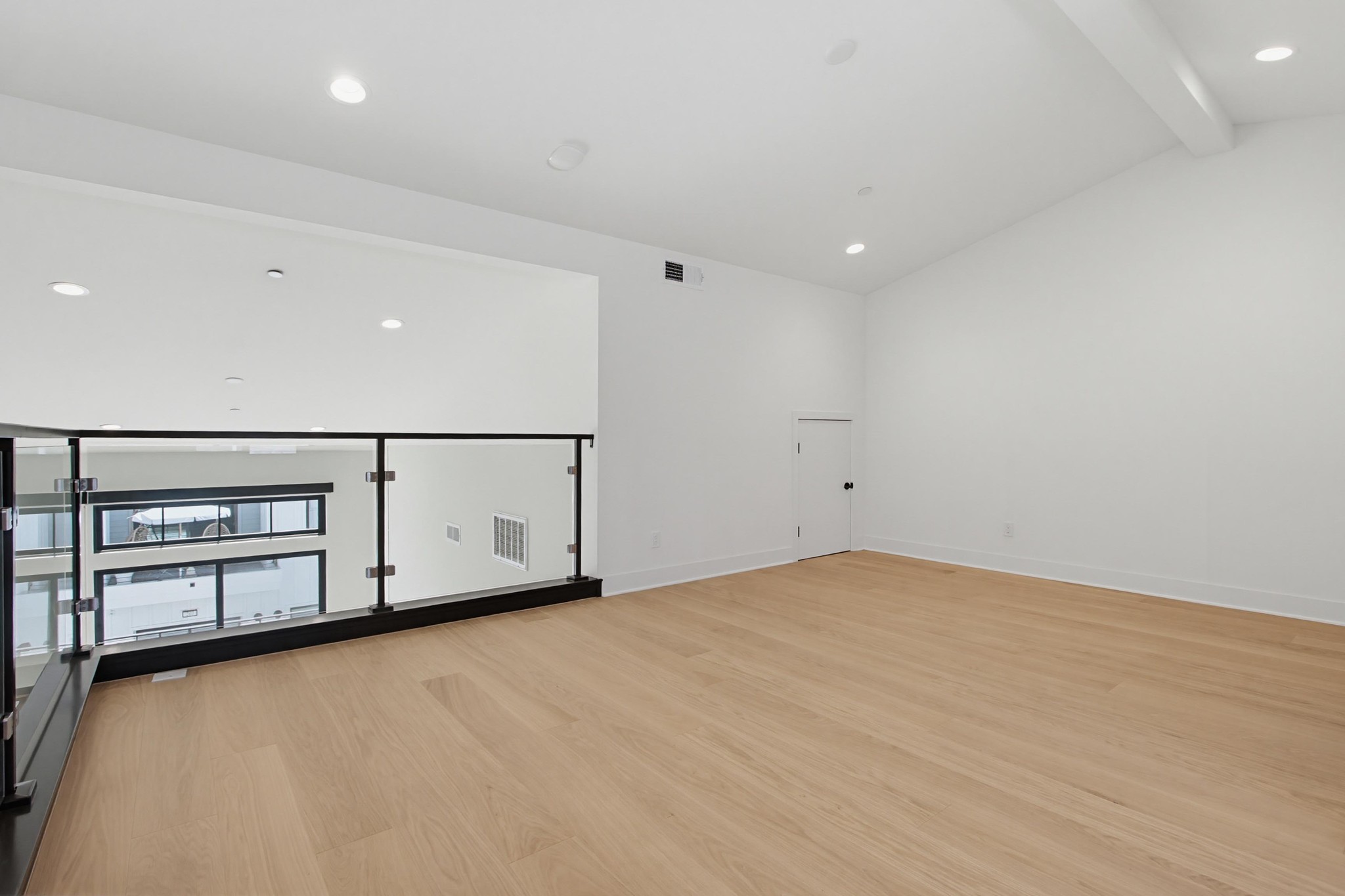 Virtual tour photo 31 of 70 for 1502 Livorno Pl #207