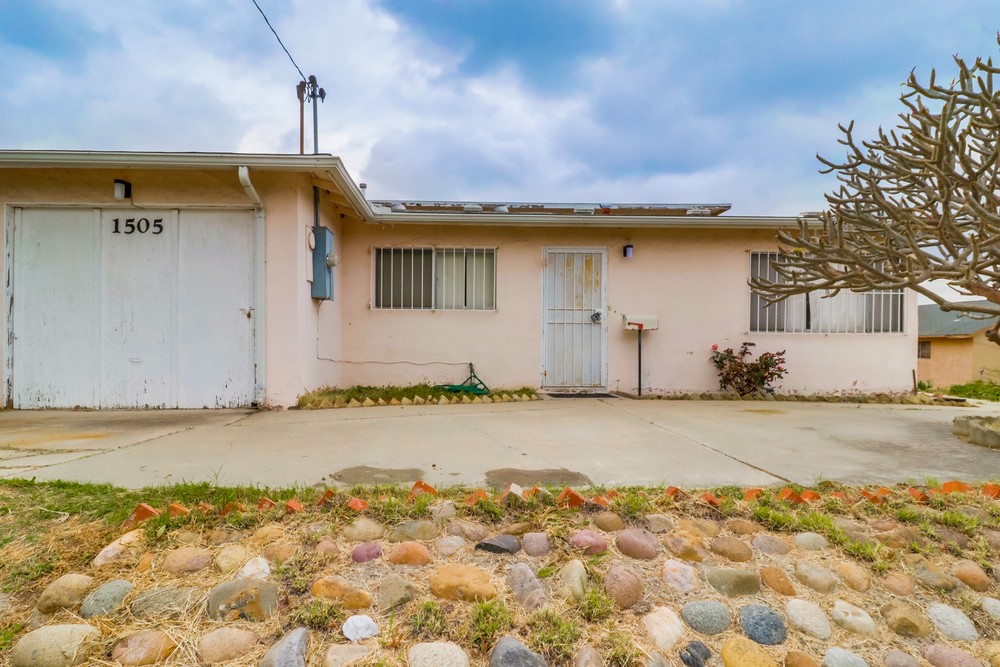 Virtual tour photo 6 of 51 for 1505 Parrot St