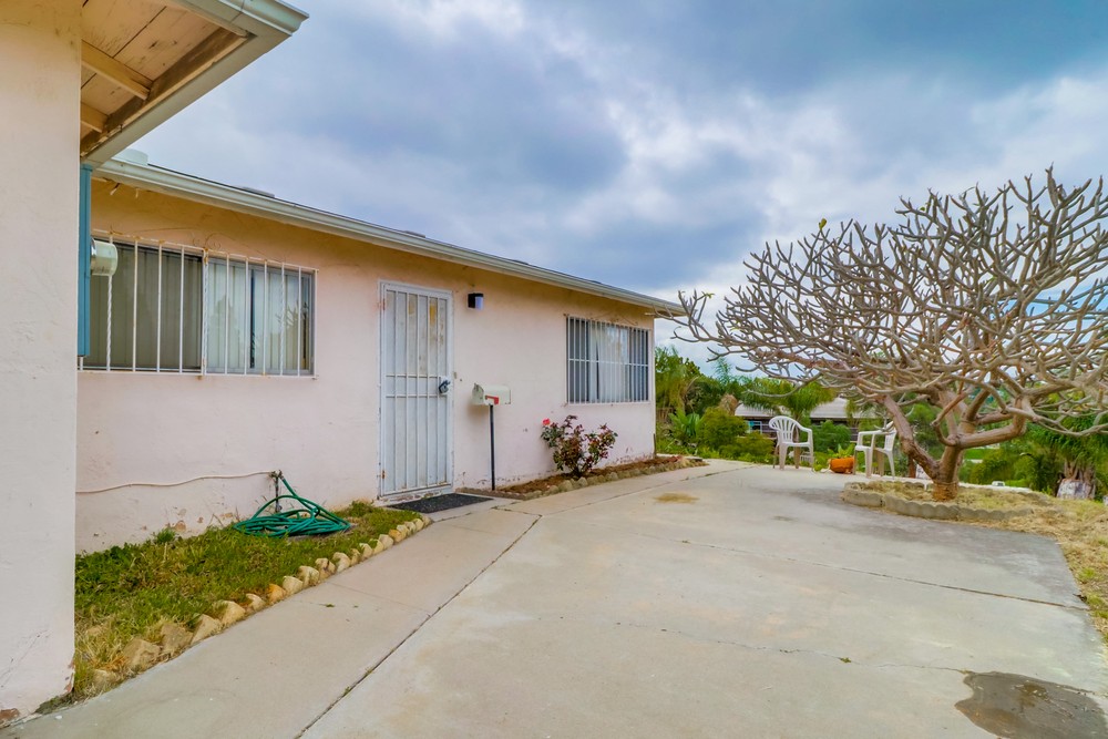 Virtual tour photo 8 of 51 for 1505 Parrot St