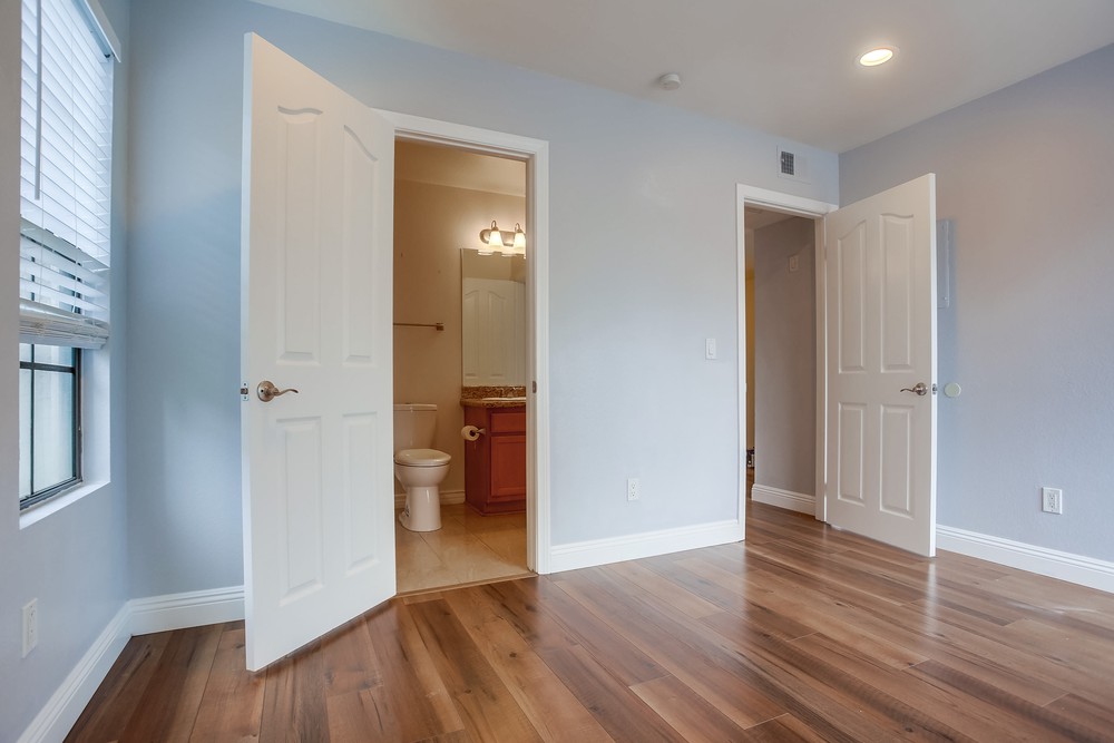 Virtual tour photo 22 of 36 for 15062 Avenida Venusto UNIT 241