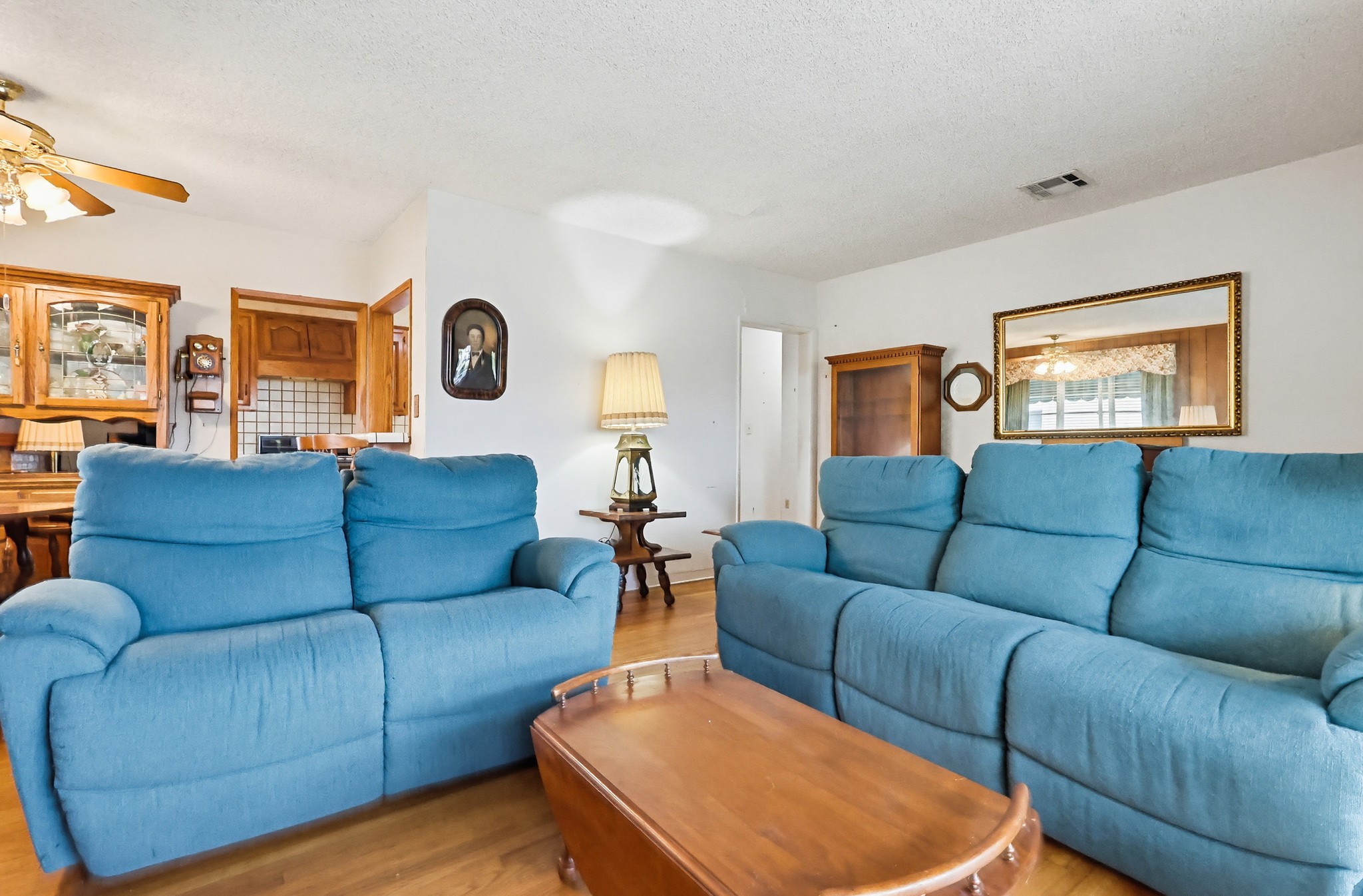 Virtual tour photo 13 of 76 for 1509 W Santa Cruz St