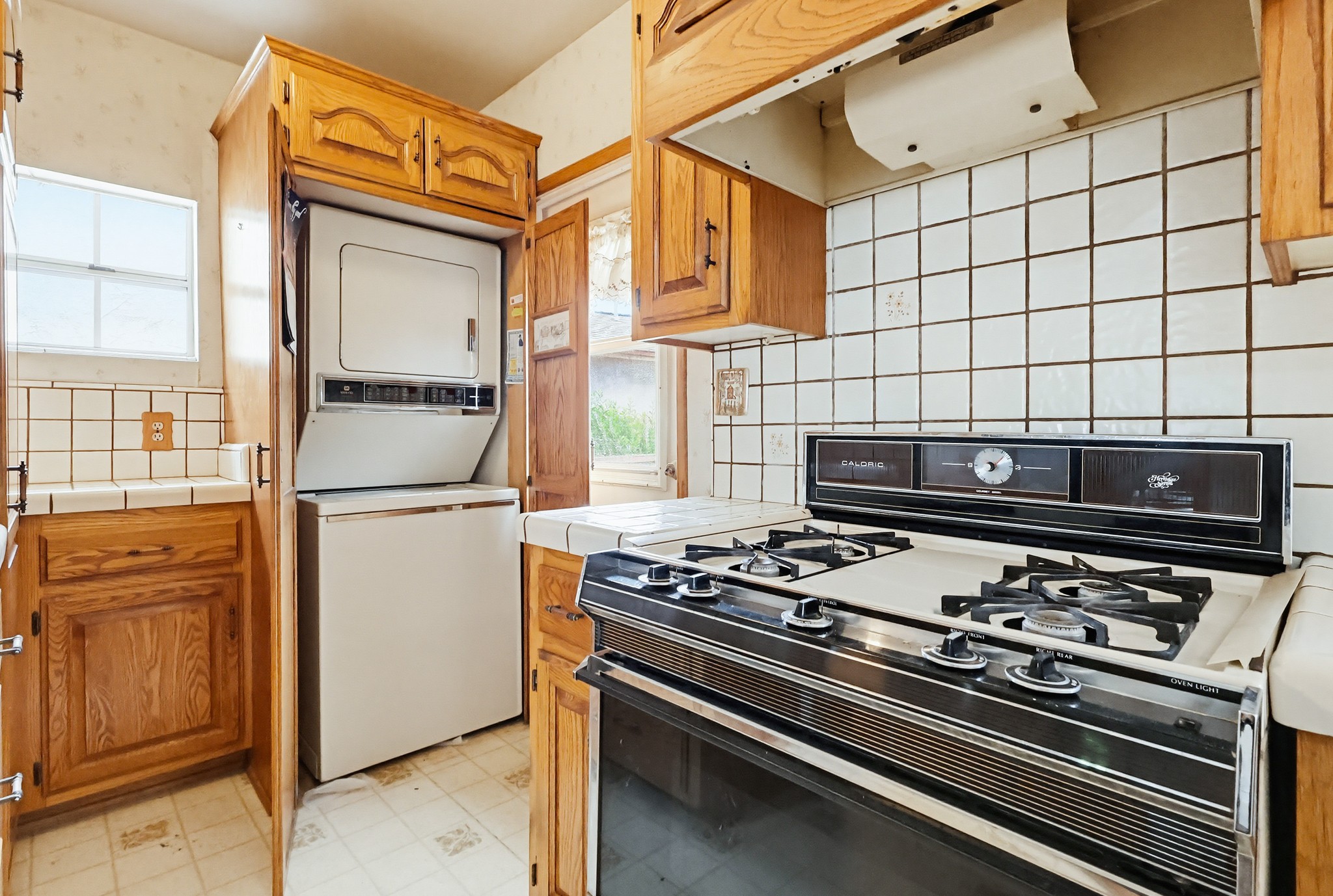 Virtual tour photo 23 of 76 for 1509 W Santa Cruz St