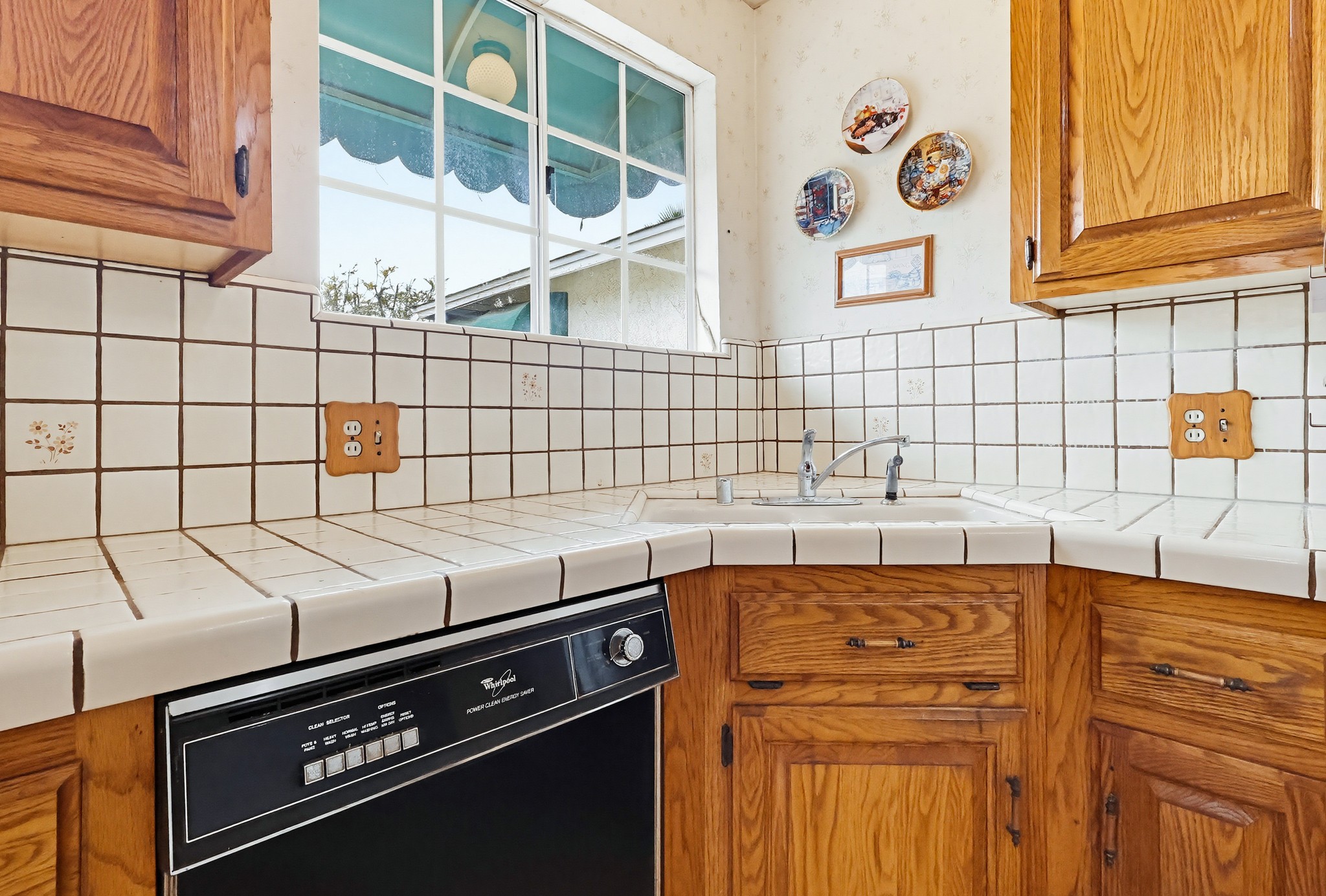 Virtual tour photo 28 of 76 for 1509 W Santa Cruz St