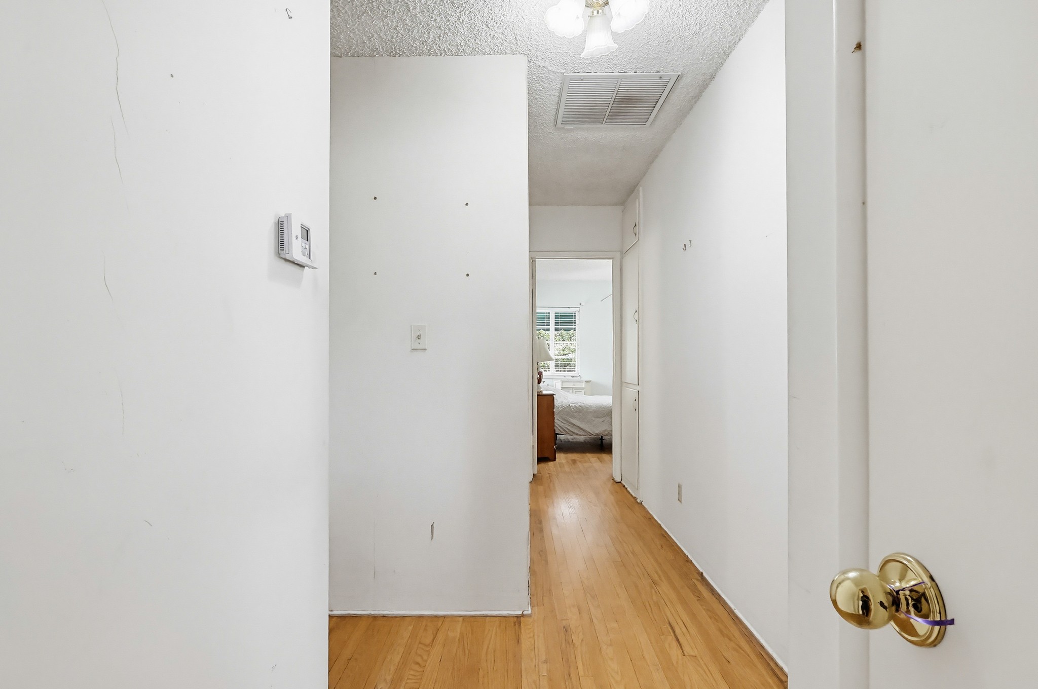 Virtual tour photo 35 of 76 for 1509 W Santa Cruz St