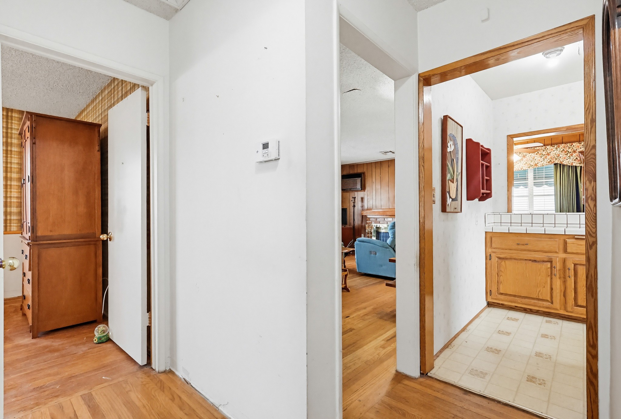 Virtual tour photo 37 of 76 for 1509 W Santa Cruz St