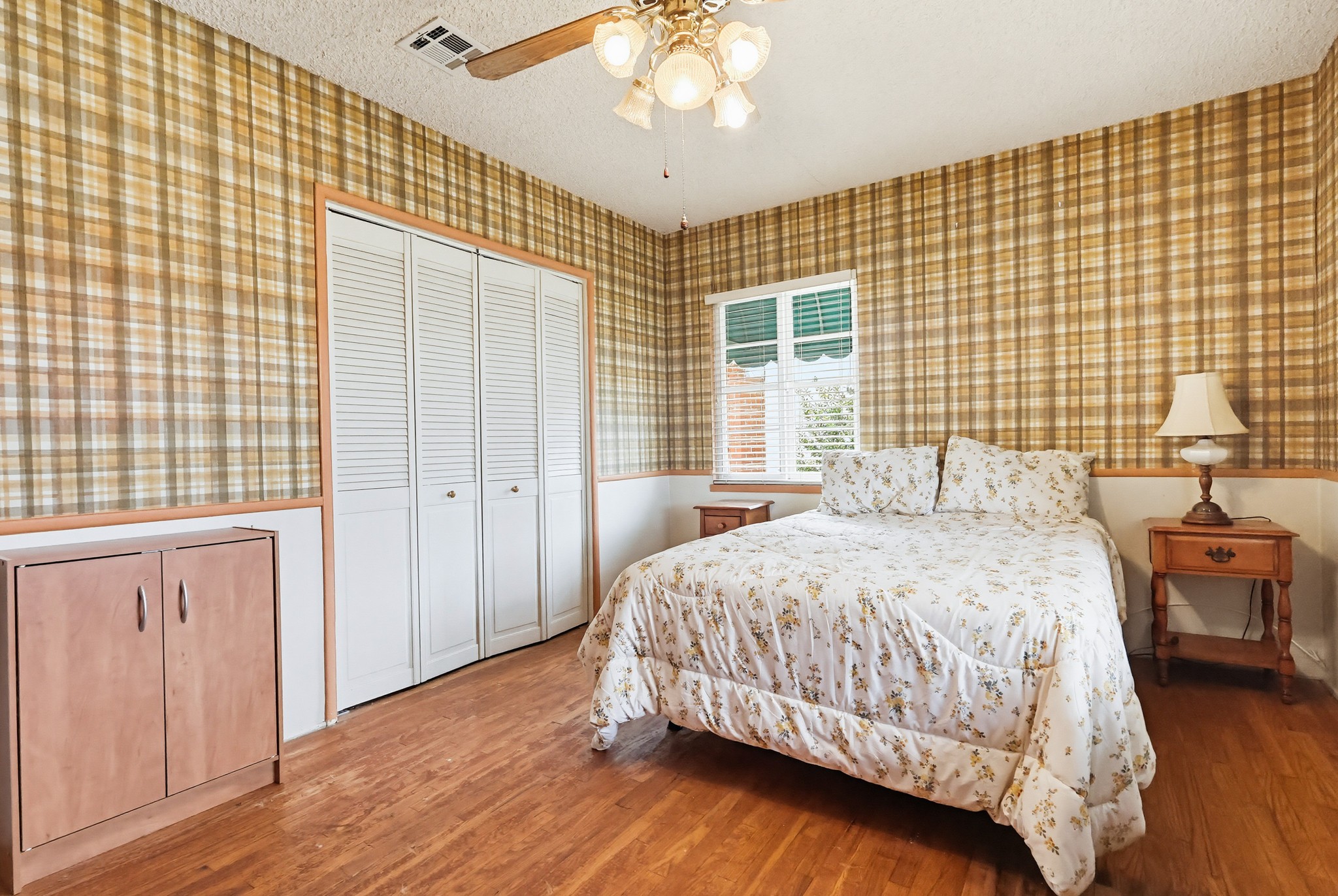 Virtual tour photo 46 of 76 for 1509 W Santa Cruz St