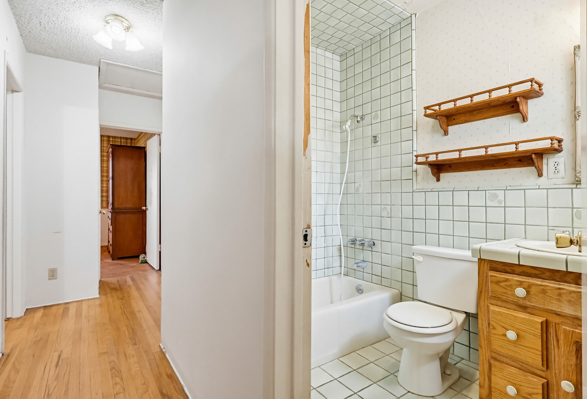 Virtual tour photo 55 of 76 for 1509 W Santa Cruz St
