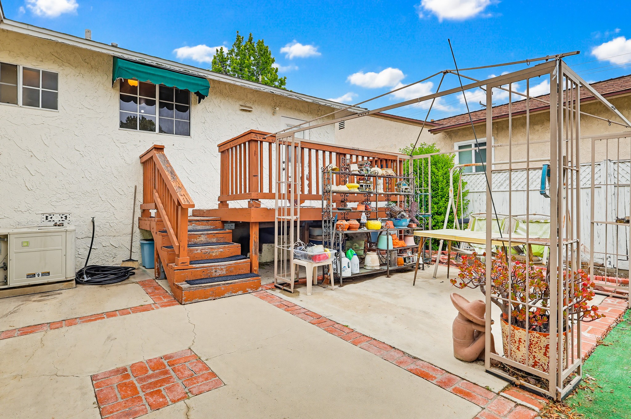 Virtual tour photo 64 of 76 for 1509 W Santa Cruz St