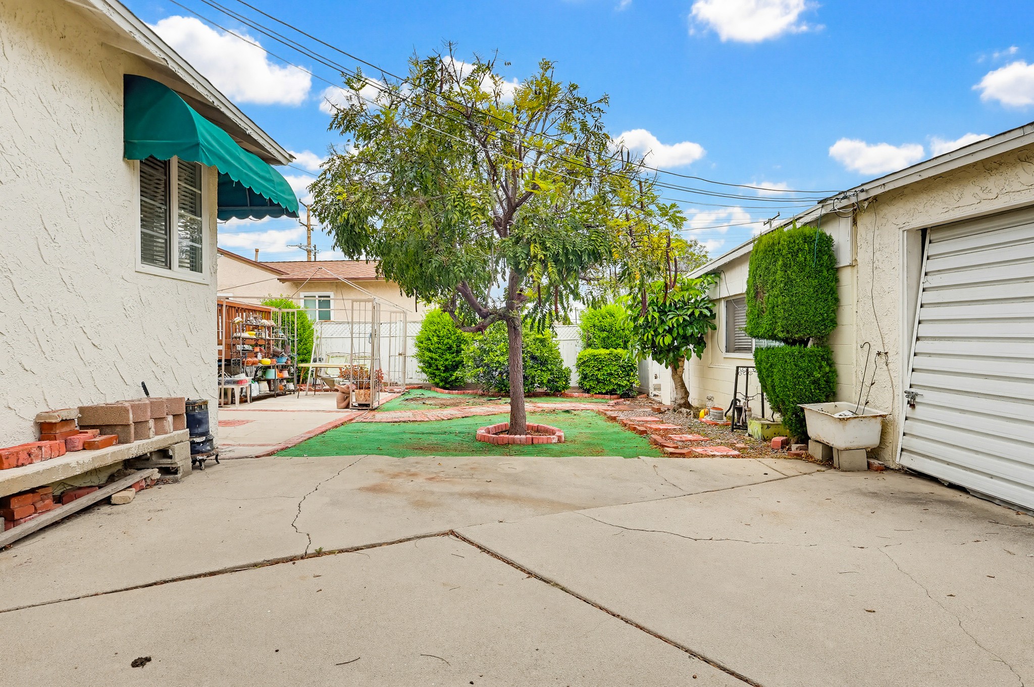 Virtual tour photo 68 of 76 for 1509 W Santa Cruz St