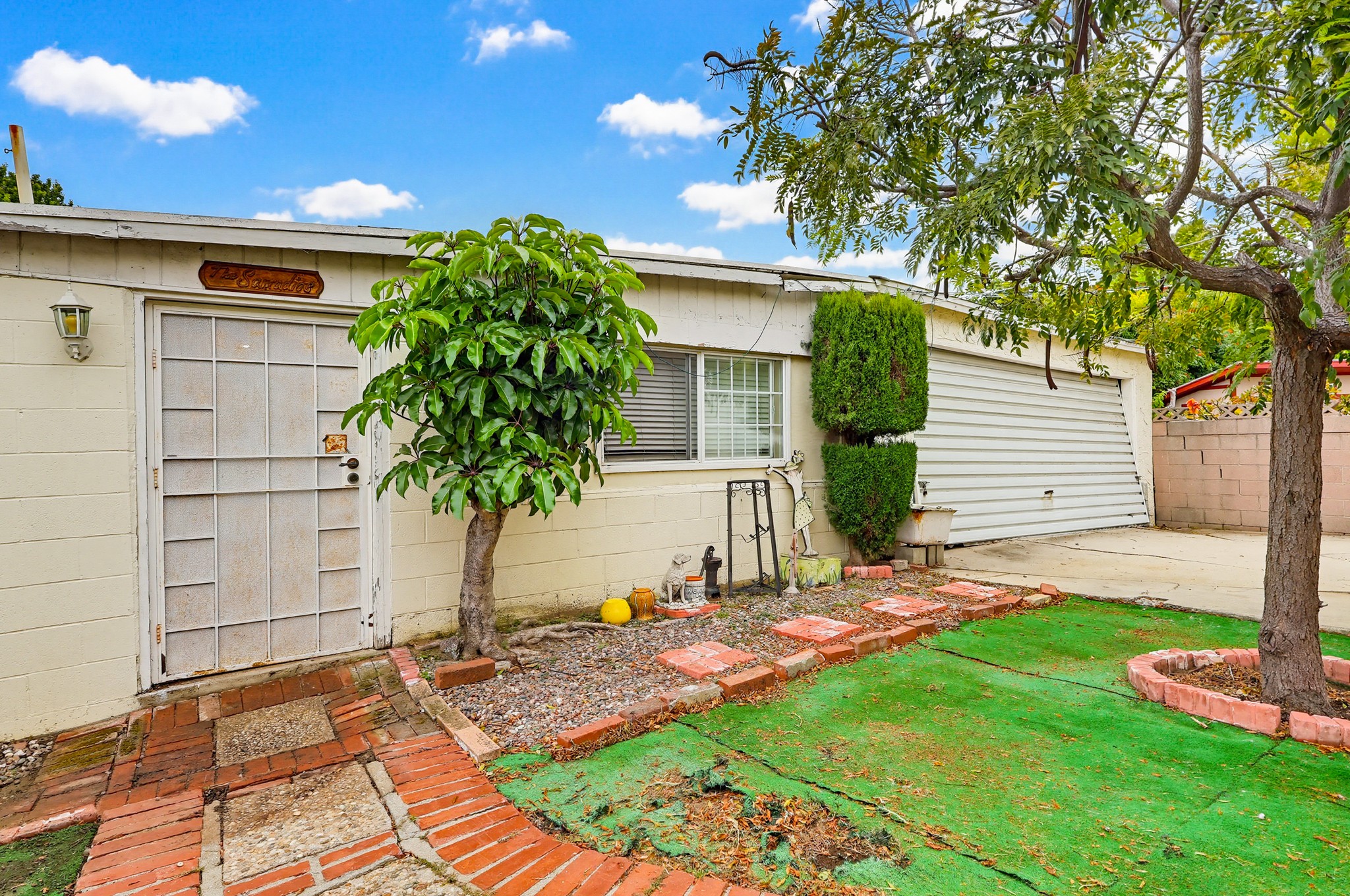 Virtual tour photo 71 of 76 for 1509 W Santa Cruz St