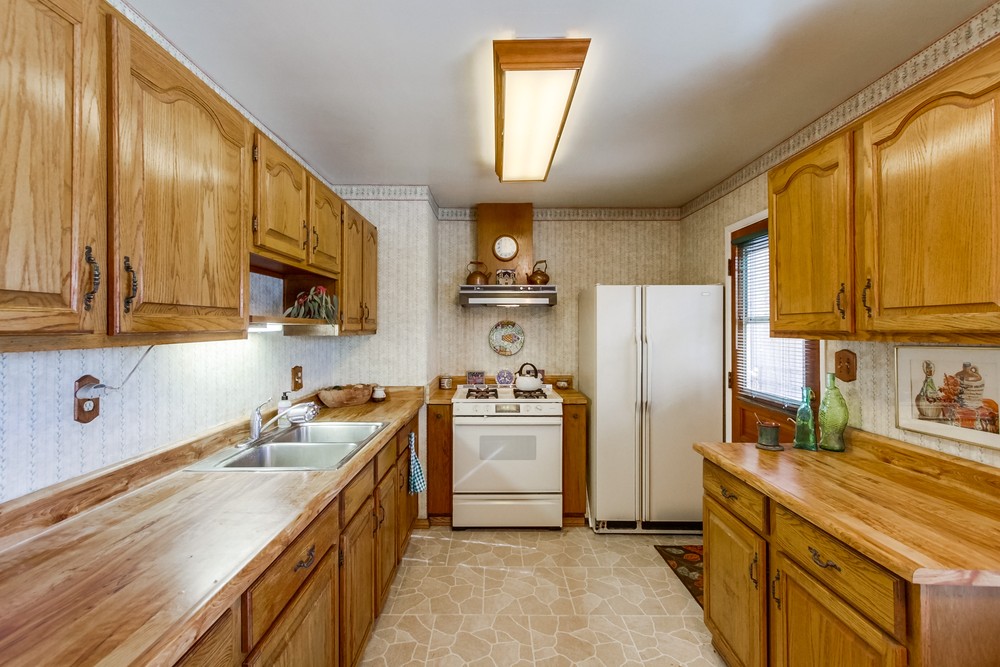 Virtual tour photo 14 of 36 for 1511 Parrot St