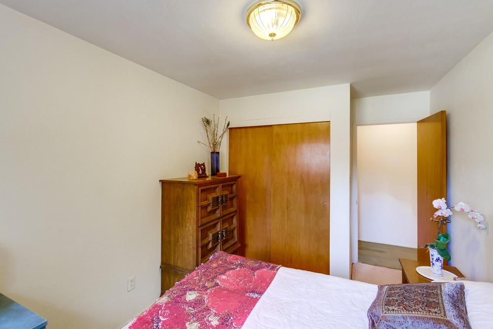 Virtual tour photo 18 of 36 for 1511 Parrot St