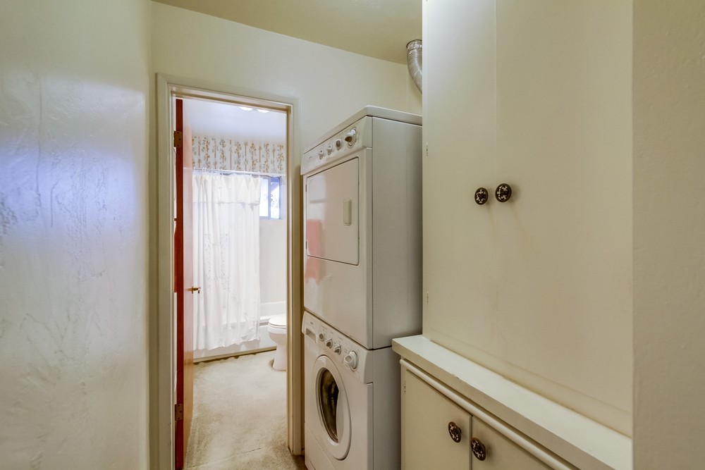 Virtual tour photo 26 of 36 for 1511 Parrot St