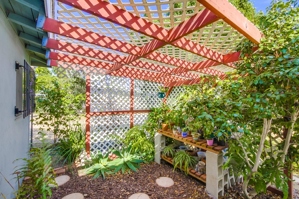 Virtual tour photo 28 of 36 for 1511 Parrot St