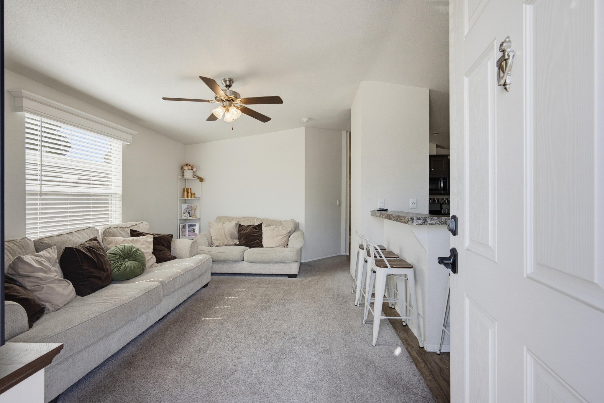 Virtual tour photo 6 of 35 for 1512 E 5th St Spc 95