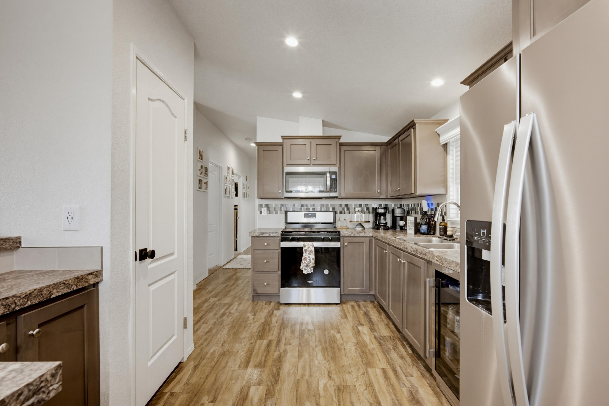 Virtual tour photo 12 of 35 for 1512 E 5th St Spc 95