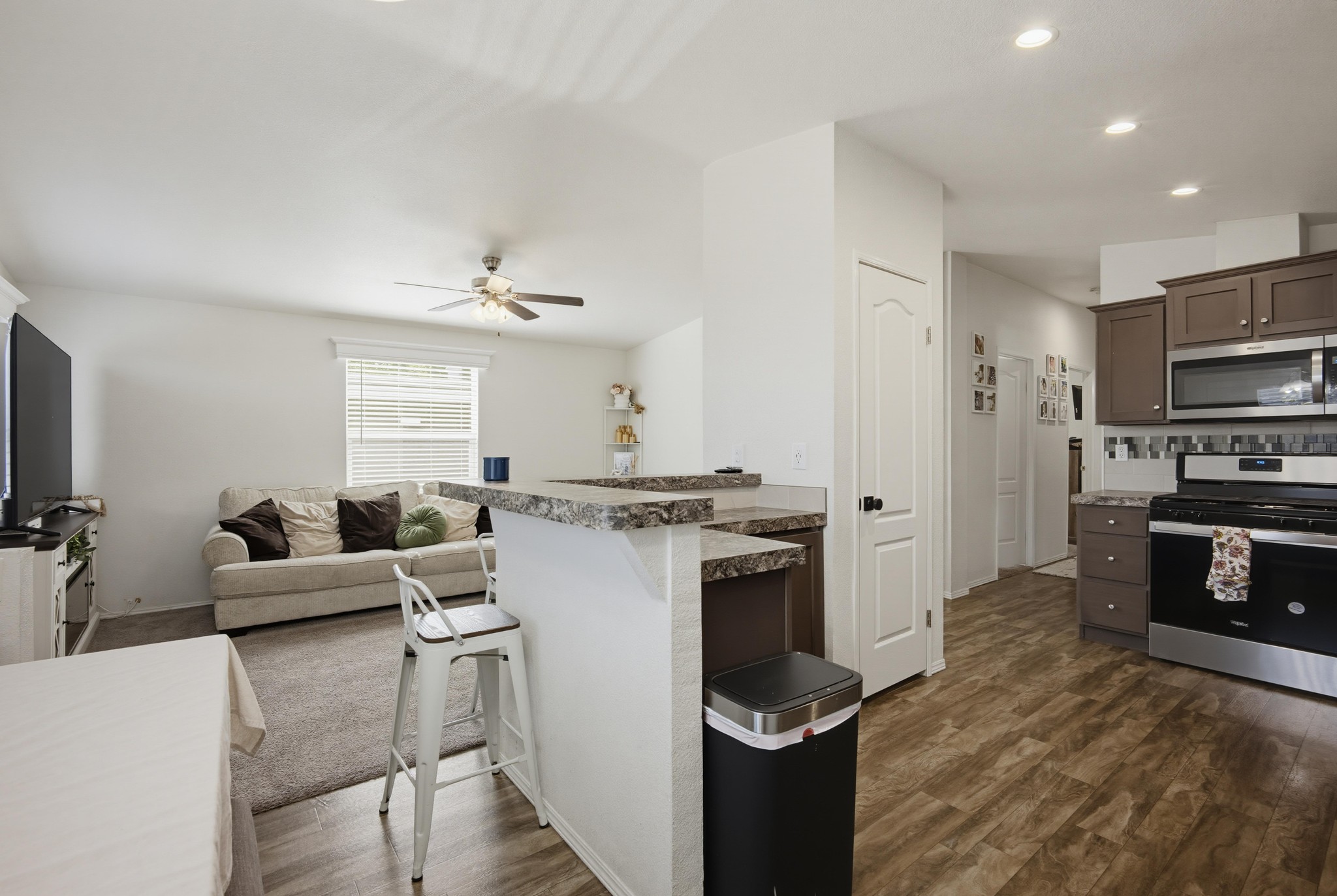Virtual tour photo 13 of 35 for 1512 E 5th St Spc 95