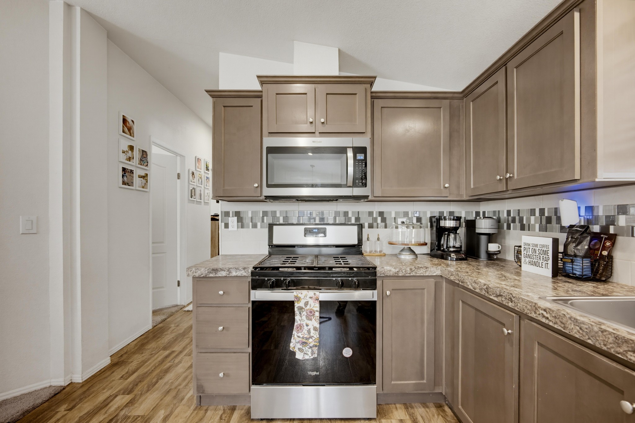 Virtual tour photo 16 of 35 for 1512 E 5th St Spc 95