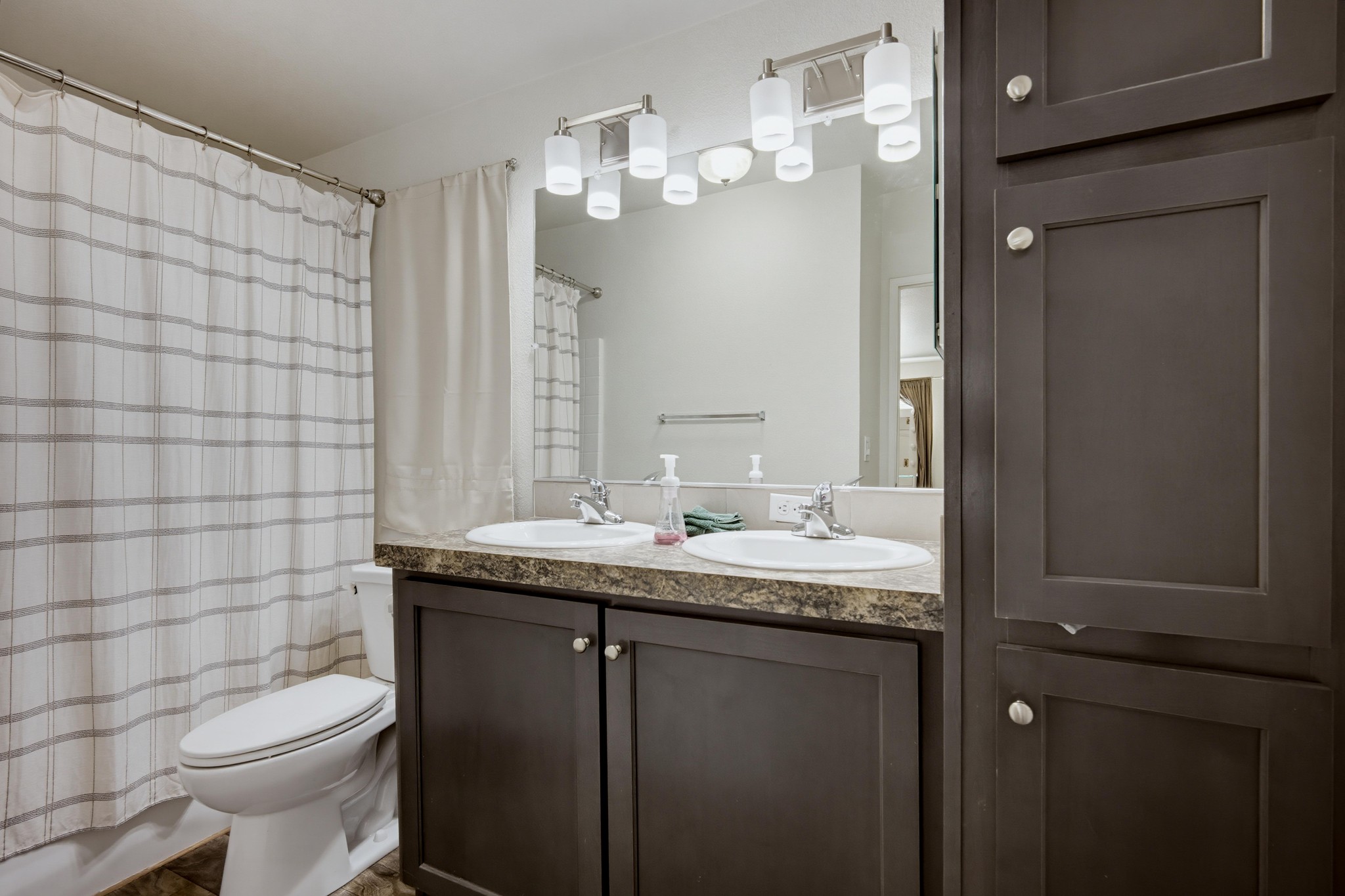Virtual tour photo 25 of 35 for 1512 E 5th St Spc 95