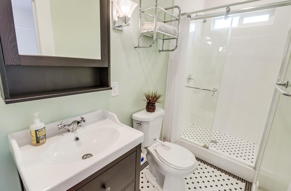 Virtual tour photo 38 of 50 for 1512 Madison Ave