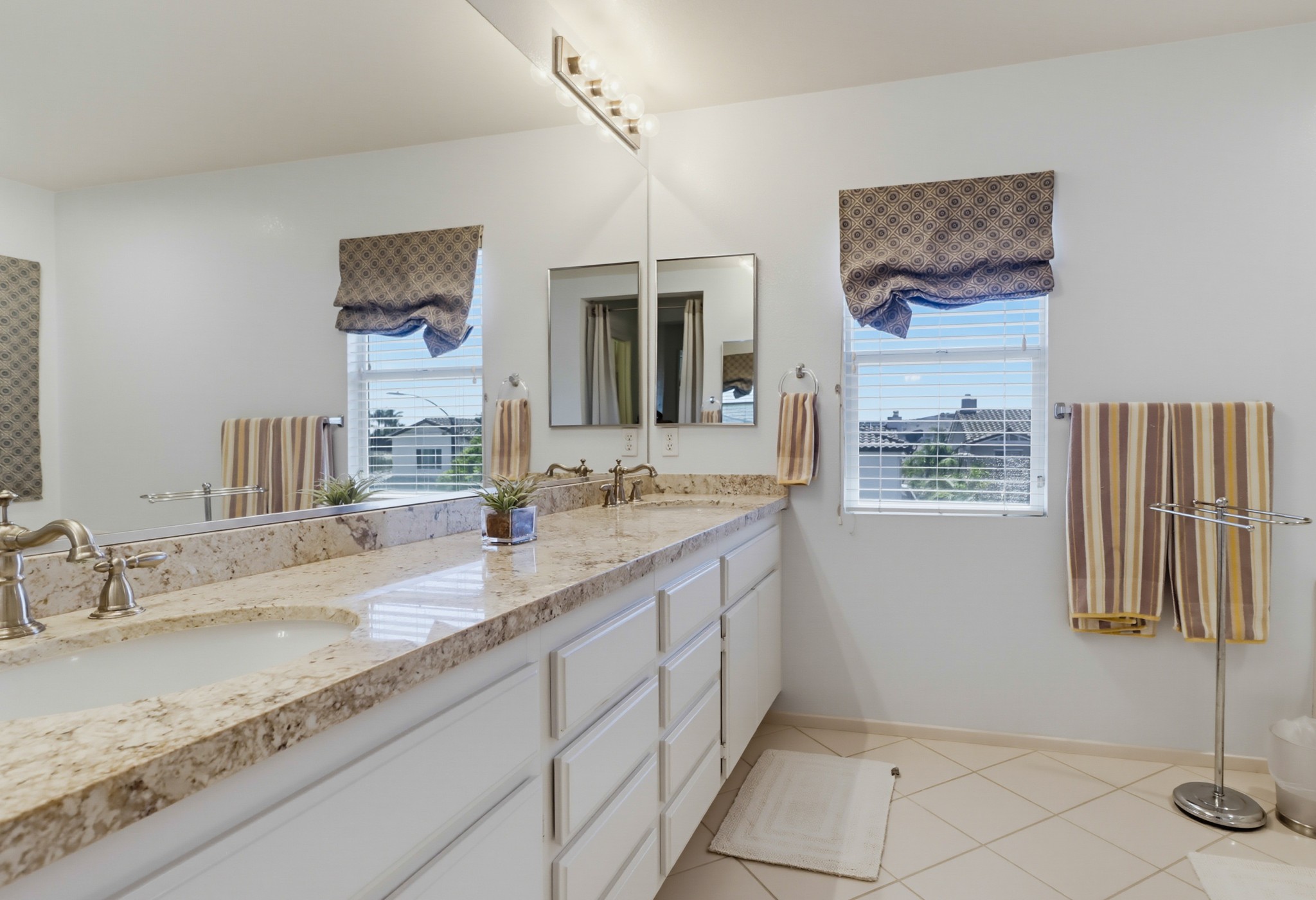 Virtual tour photo 33 of 60 for 1512 Welch Pl