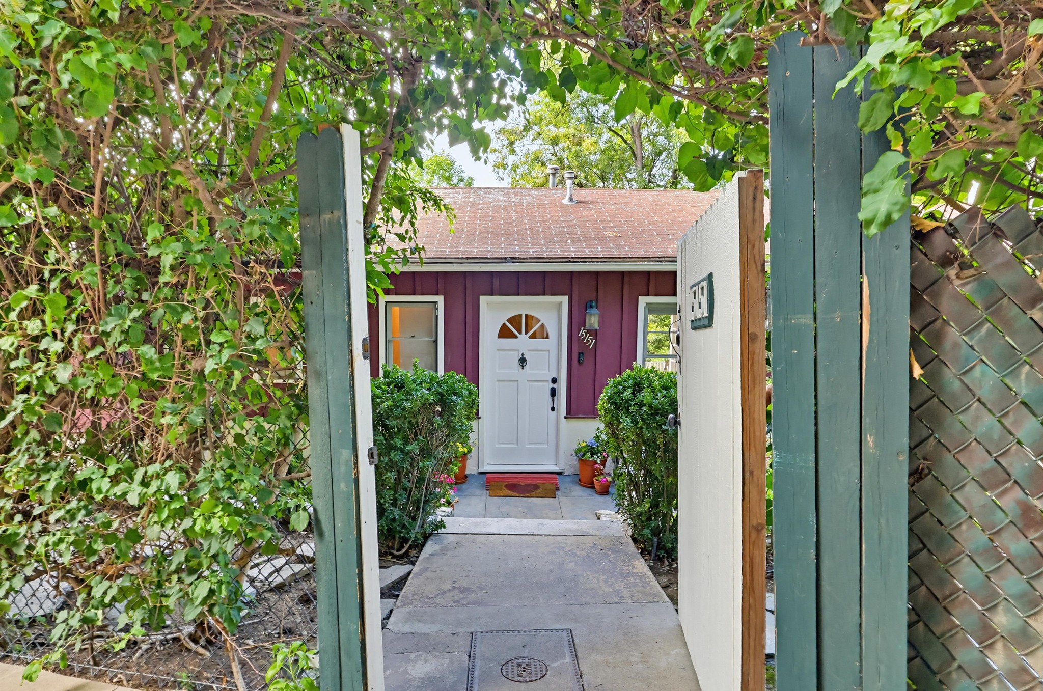 Virtual tour photo 6 of 93 for 15151 Encanto Dr, "Enchantment"