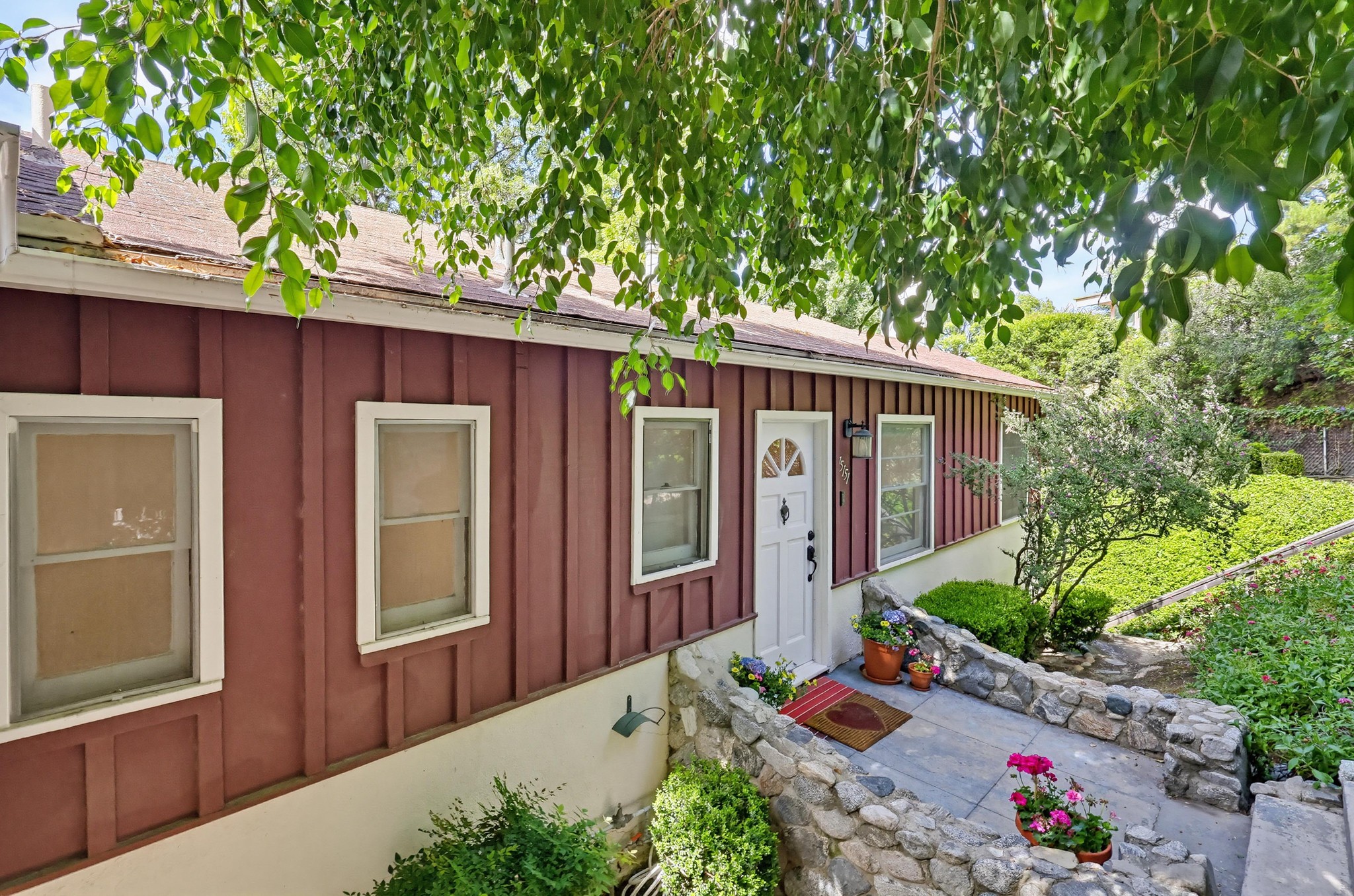 Virtual tour photo 9 of 93 for 15151 Encanto Dr, "Enchantment"