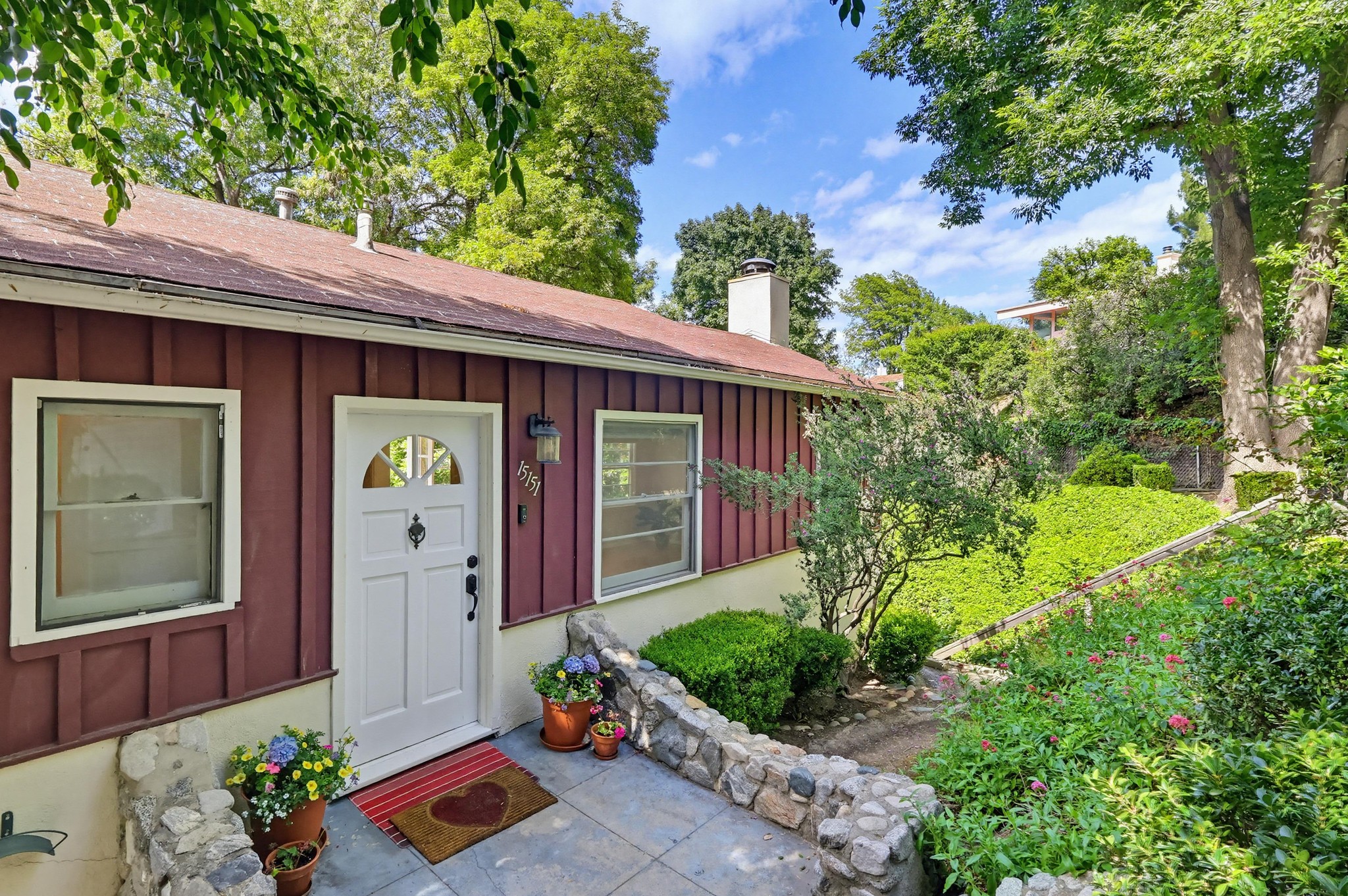 Virtual tour photo 10 of 93 for 15151 Encanto Dr, "Enchantment"