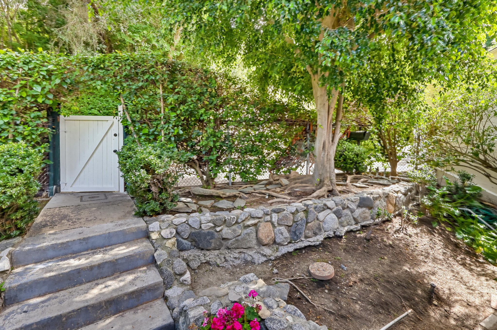 Virtual tour photo 14 of 93 for 15151 Encanto Dr, "Enchantment"