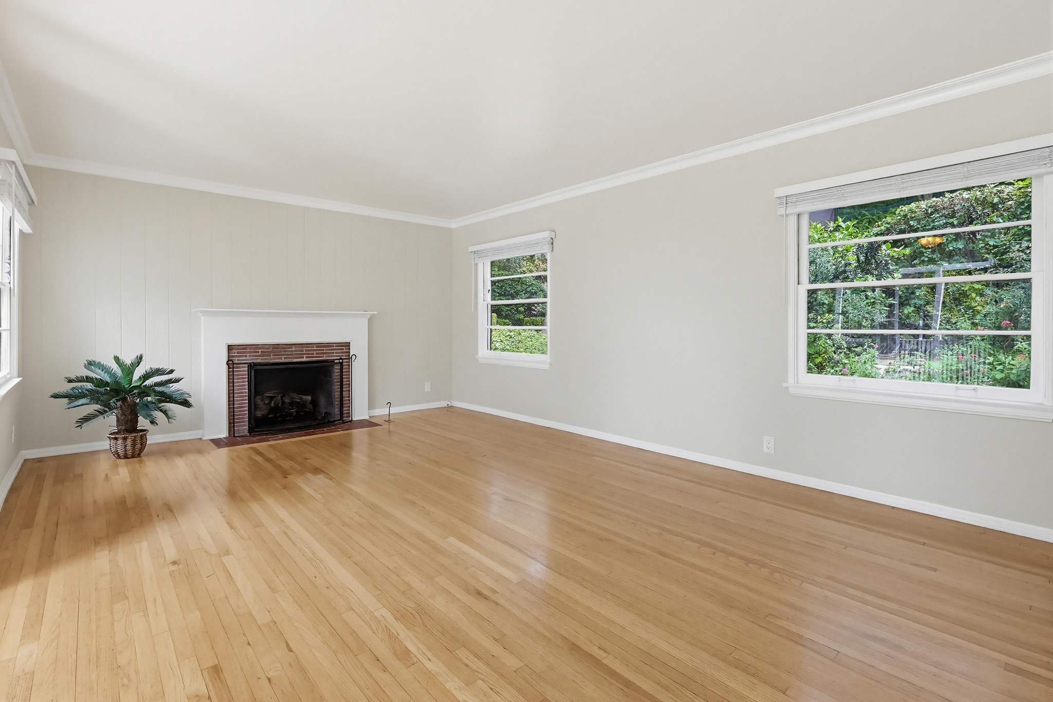 Virtual tour photo 20 of 93 for 15151 Encanto Dr, "Enchantment"